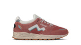 Karhu Aria 95 – Light Mahogany / White