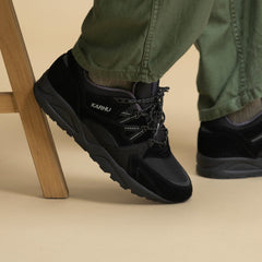 Karhu Fusion 2.0 – Jet Black / Nine Iron