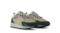 Karhu Fusion 2.0 – Darkest Spruce / Cameo Rose
