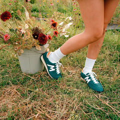 Karhu Mestari – Posy Green / White