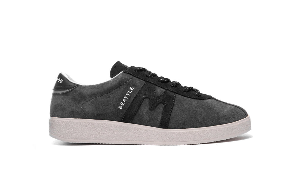 KARHU X LIKELIHOOD TRAMPAS "SEATTLE BELIEF" - LAVAGNA / OFF BLACK – Karhu US