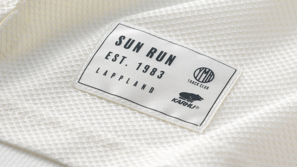 SUN RUN SINGLET WOMEN'S - OFF WHITE/ESTATE BLUE – Karhu US