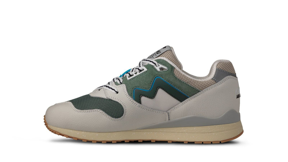 Karhu Synchron ClassicLily White / Forest Green – Karhu US