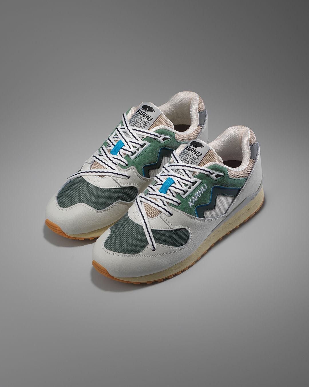 Karhu Synchron ClassicLily White / Forest Green – Karhu US