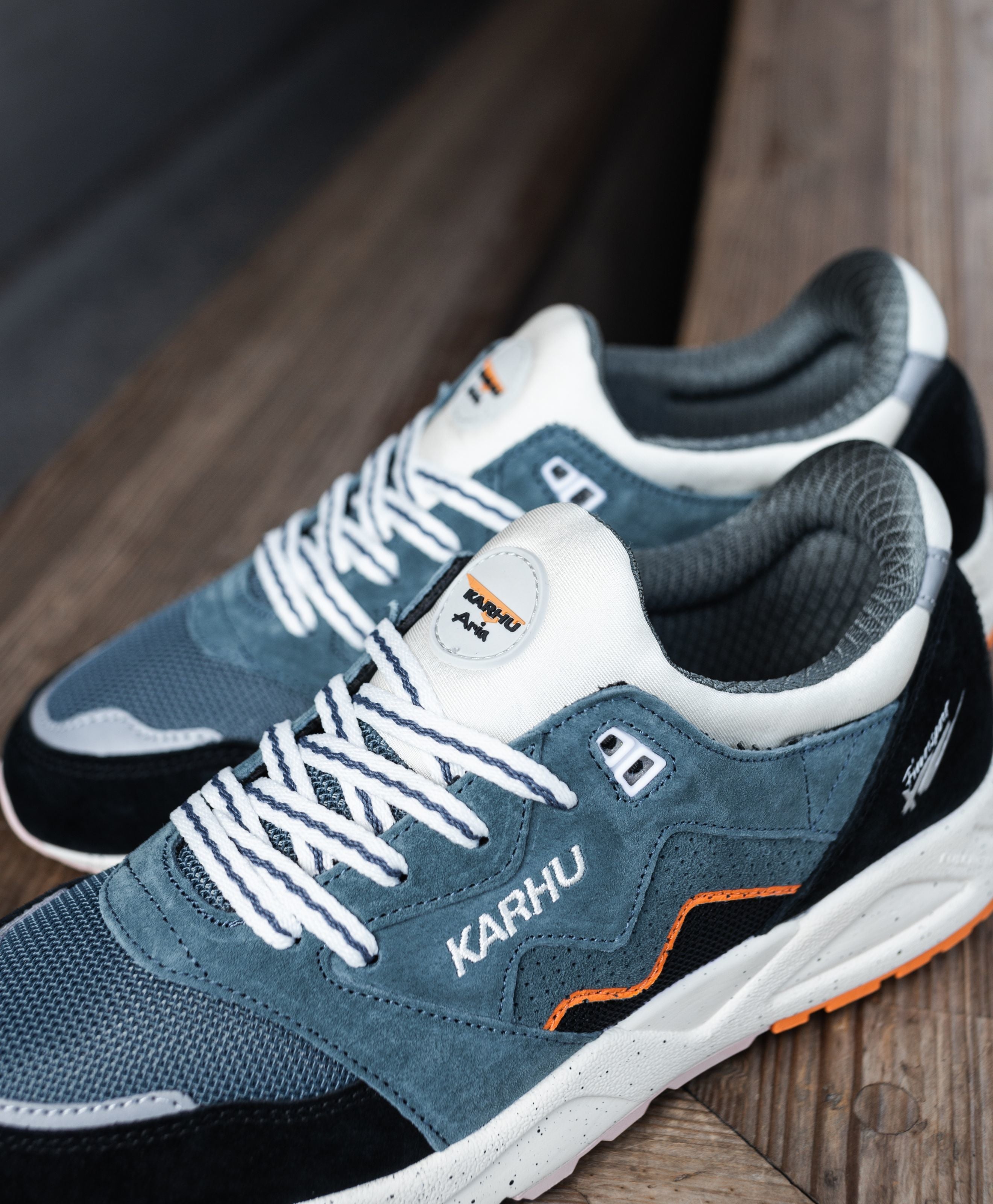 Karhu Aria 95 jet black/stormy weather – Karhu US