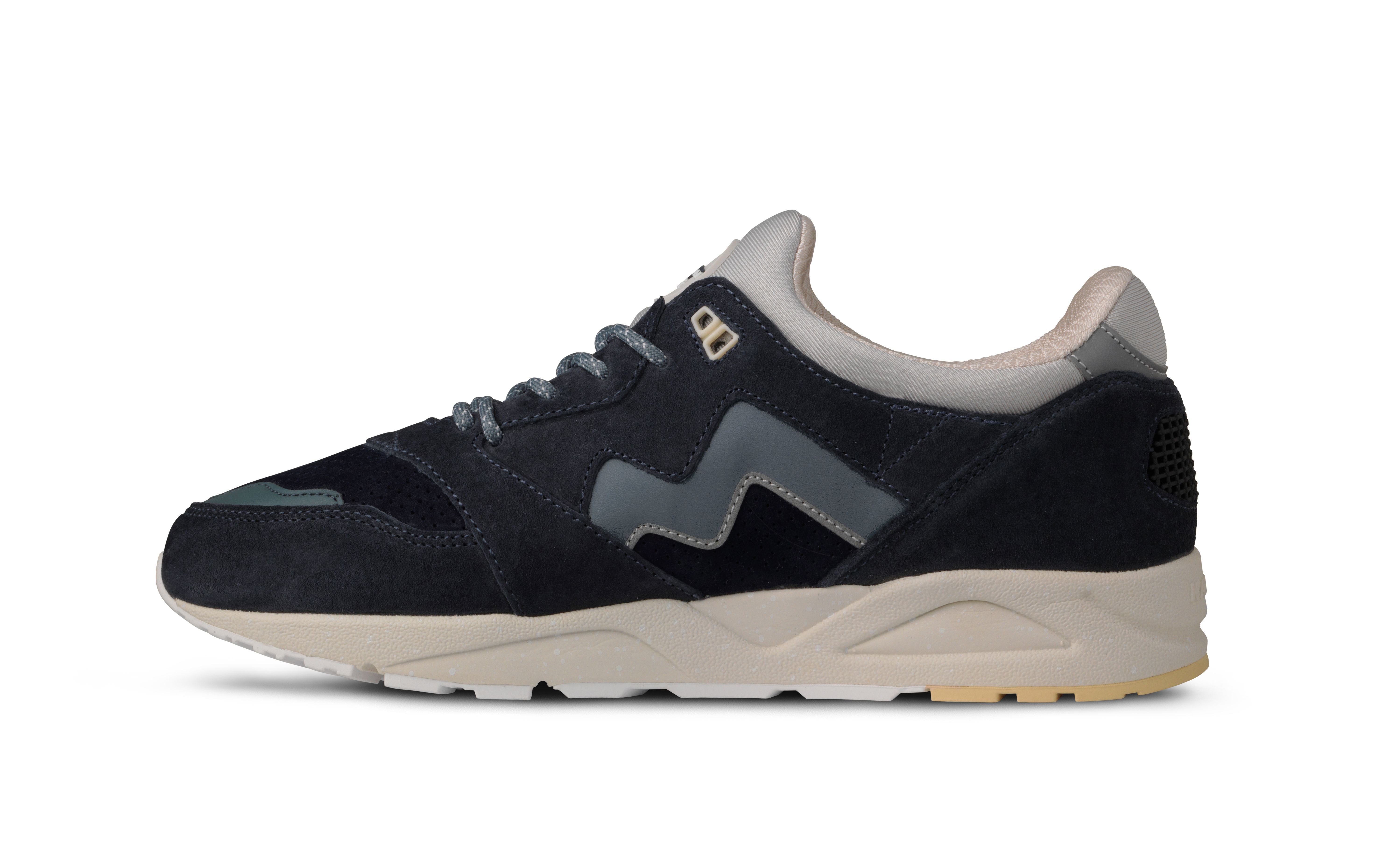 Karhu Aria 95 India Ink / Stormy Weather – Karhu US