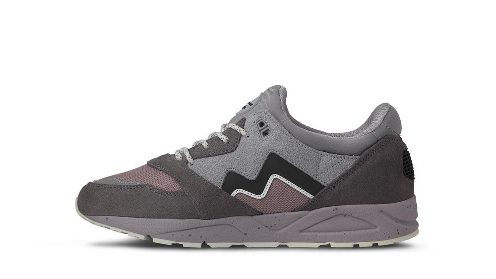 KARHU Aria 95 Smoked Pearl / Caviar