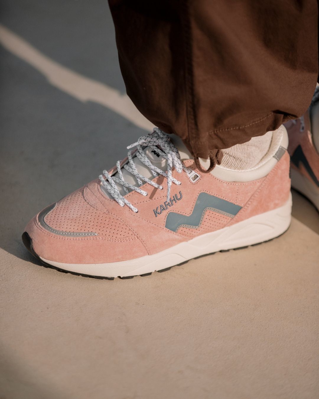 Karhu Aria 95 Cameo Rose / Blue Mirage - F803125 Lifestyle sneakers – Karhu US