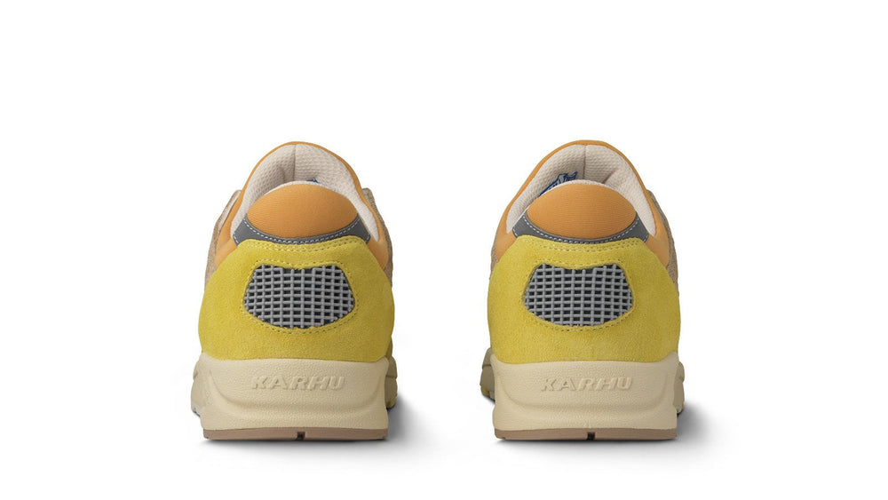 Karhu Aria 95 - Cream Gold / Warm Taupe