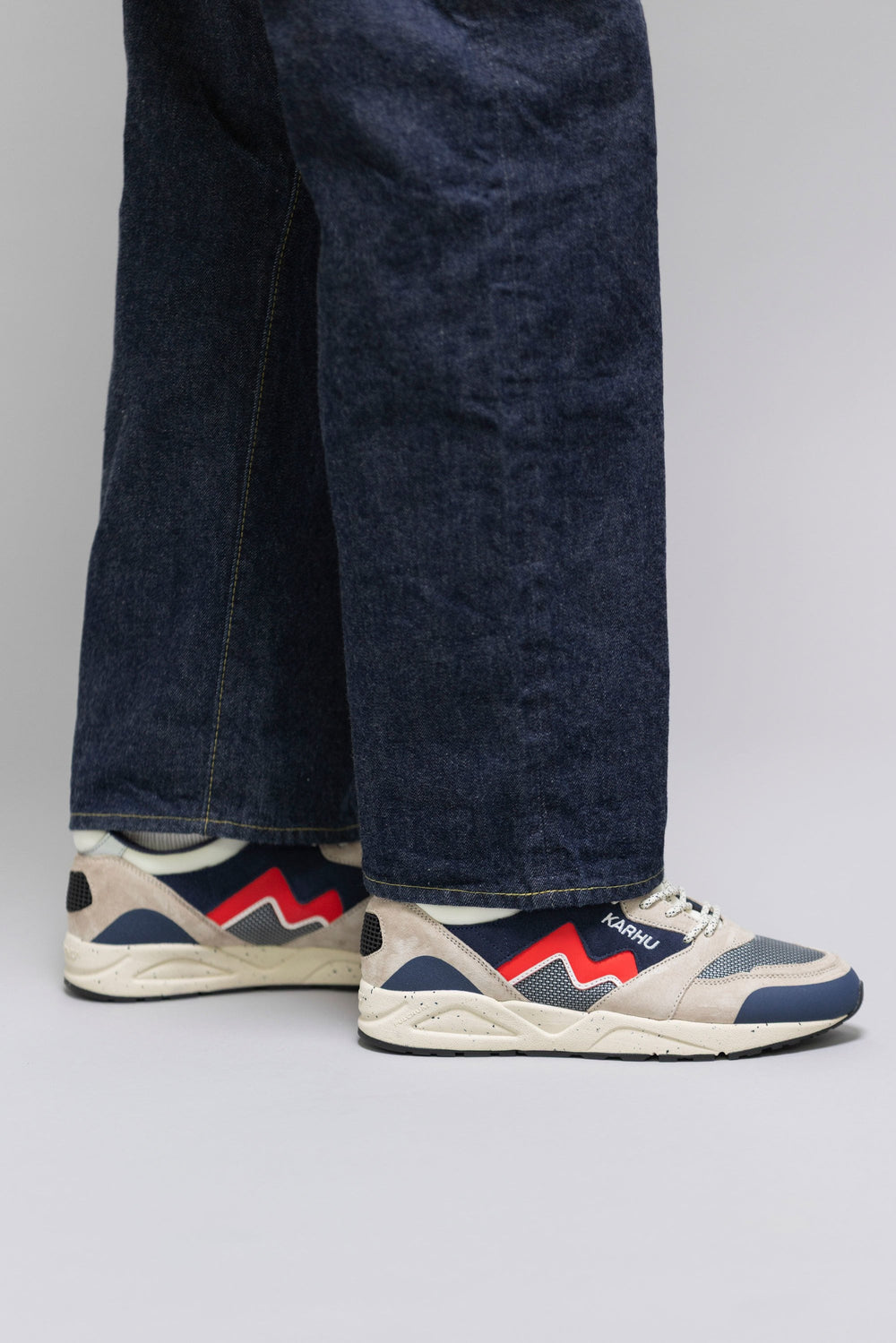 Karhu Aria 95 - Silver Lining / Fiery Red
