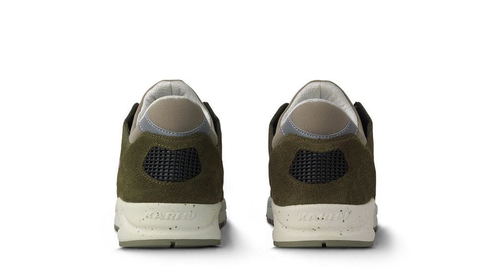 Karhu Aria 95 – Beech / Lilas