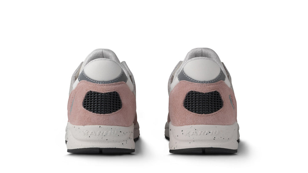 Karhu Aria 95 – Adobe Rose / Light Mahogany
