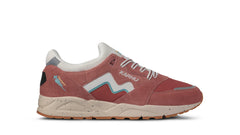 Karhu Aria 95 – Light Mahogany / White