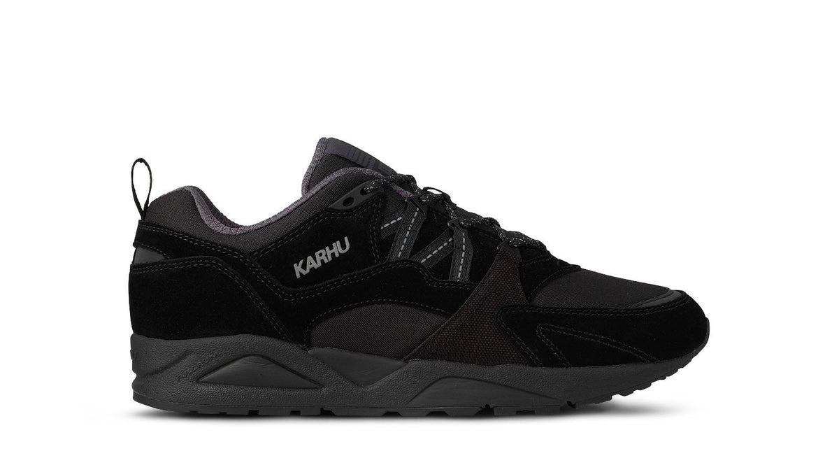 Karhu Fusion 2.0 – Jet Black / Nine Iron