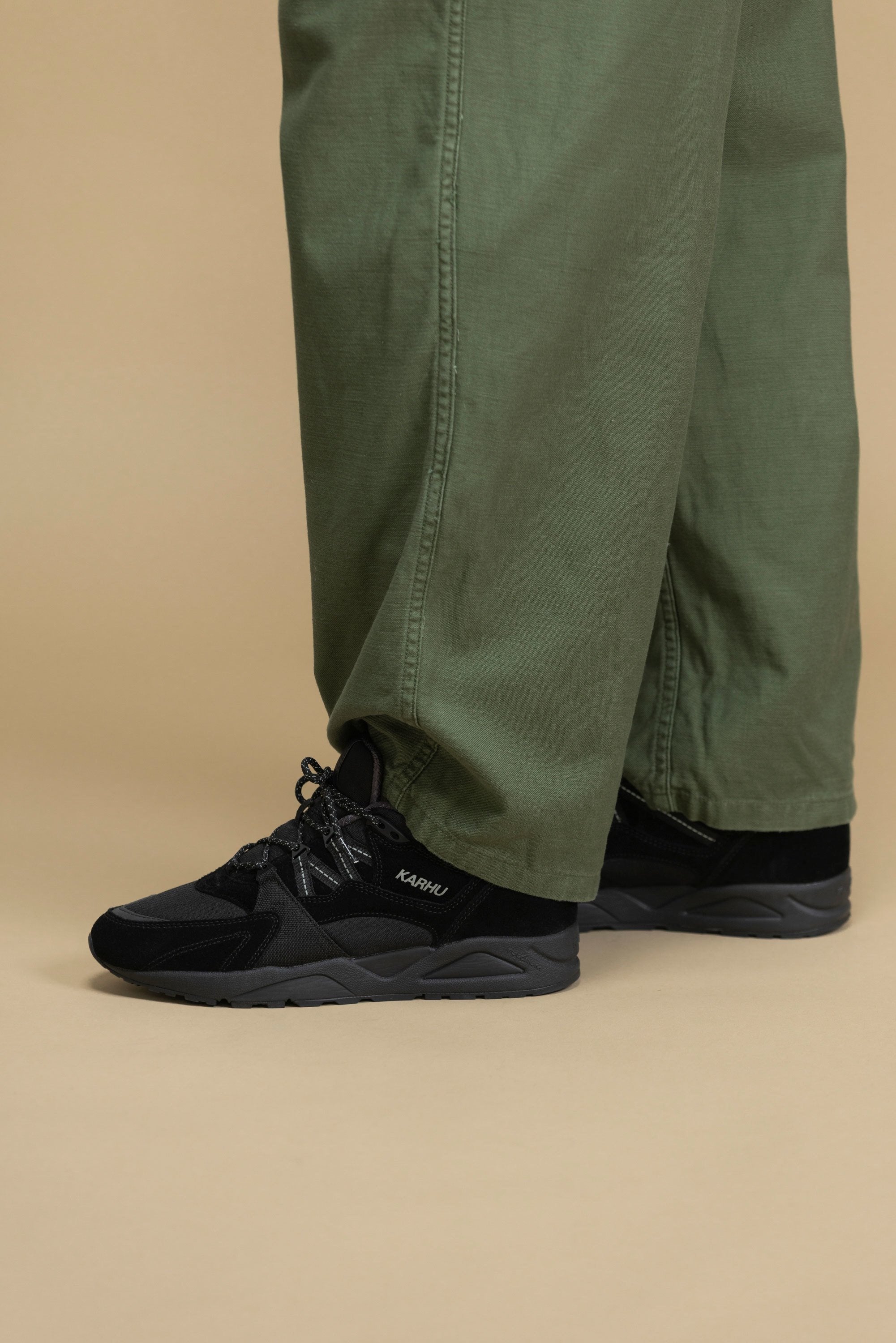 Karhu Fusion 2.0 – Jet Black / Nine Iron