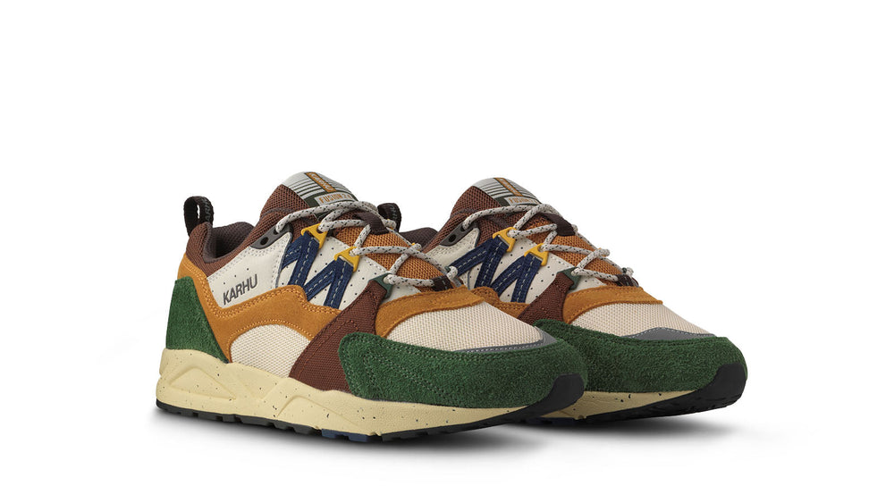 Karhu Fusion 2.0 – Douglas Fir / Navy Peony