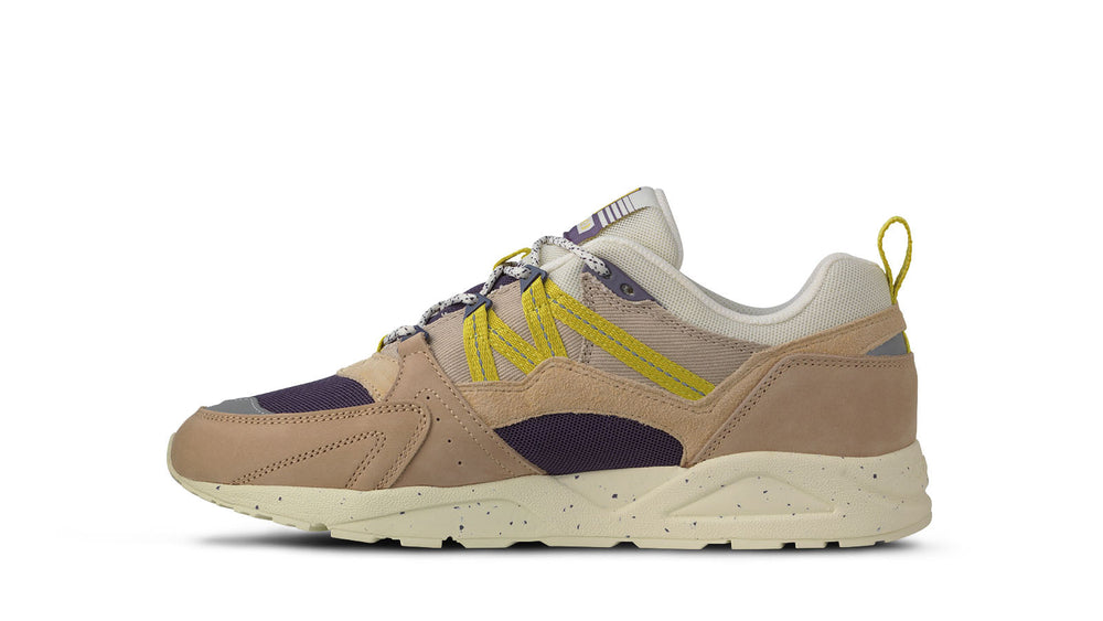 Karhu Fusion 2.0 – Warm Taupe / Mango Mint