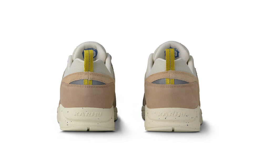 Karhu Fusion 2.0 – Warm Taupe / Mango Mint