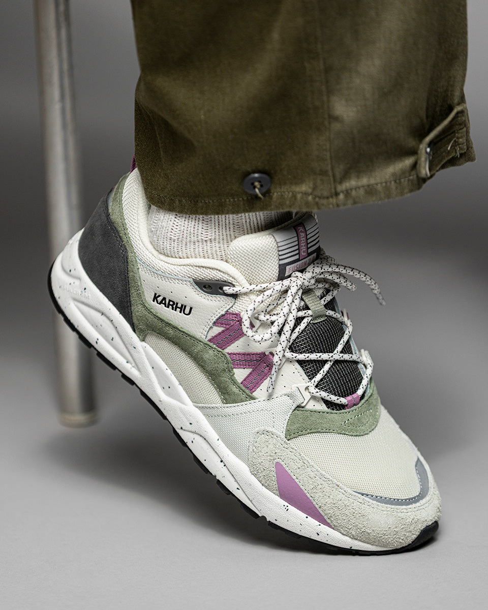 Karhu Fusion 2.0 – Dark Gull Gray / Lilas