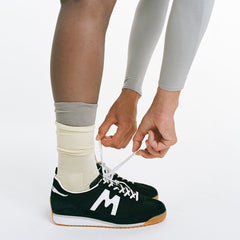 Karhu Mestari – Black / White