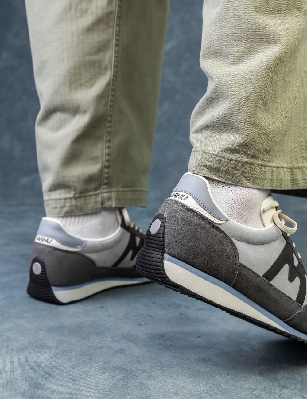 Karhu Mestari Sneaker l Smoked Pearl / Caviar F805075 – Karhu US