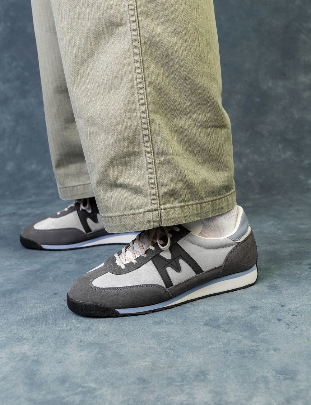 Karhu Mestari Sneaker l Smoked Pearl / Caviar F805075 – Karhu US