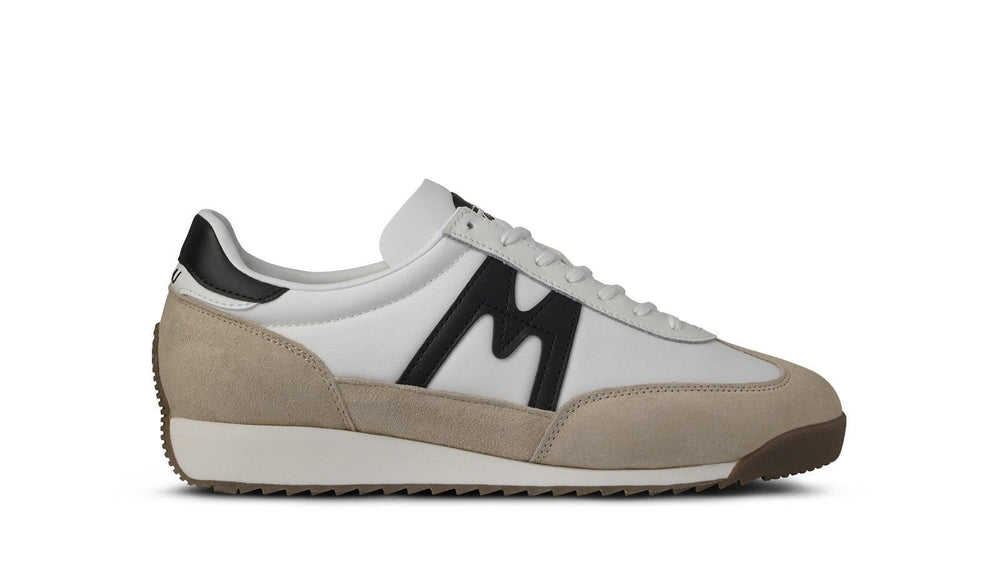 Karhu Mestari 76 – Silver Lining / Black