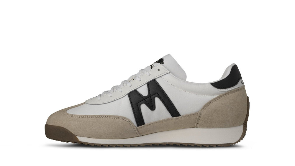 Karhu Mestari 76 – Silver Lining / Black