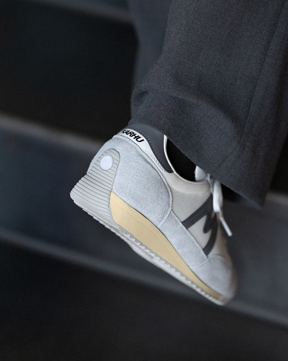 Karhu Mestari – Dawn Blue / Smoked Pearl