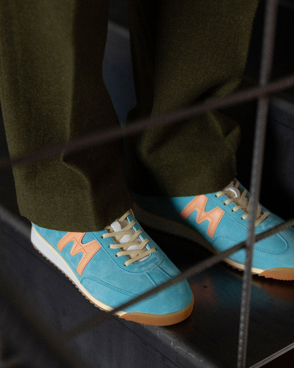 Karhu Mestari Delphinium Blue / Peach Fuzz