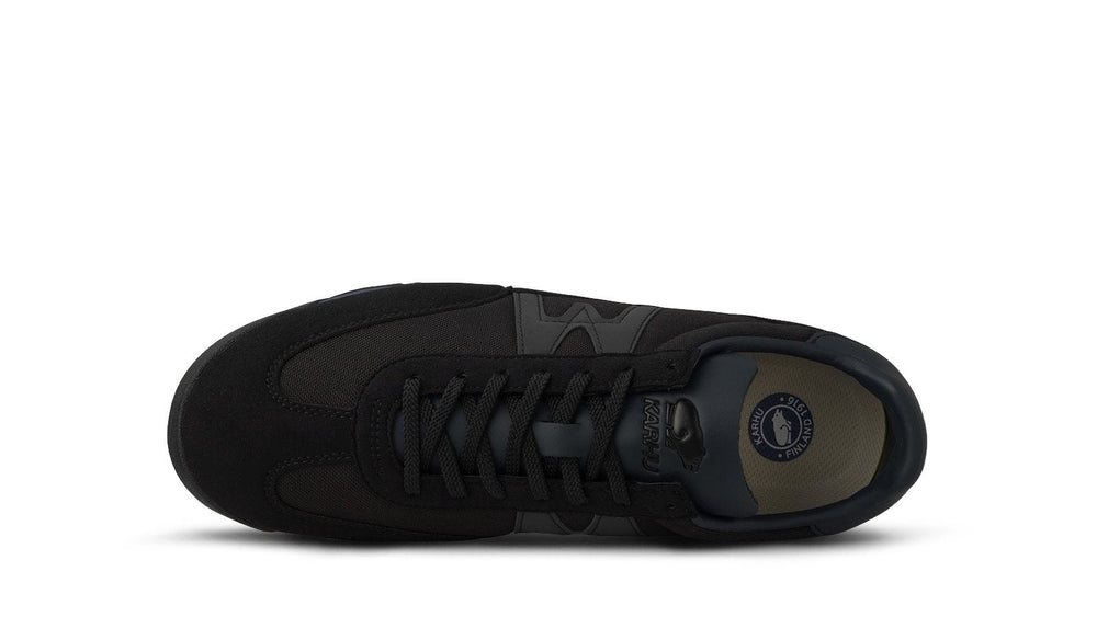 Karhu Mestari – Jet Black / India Ink