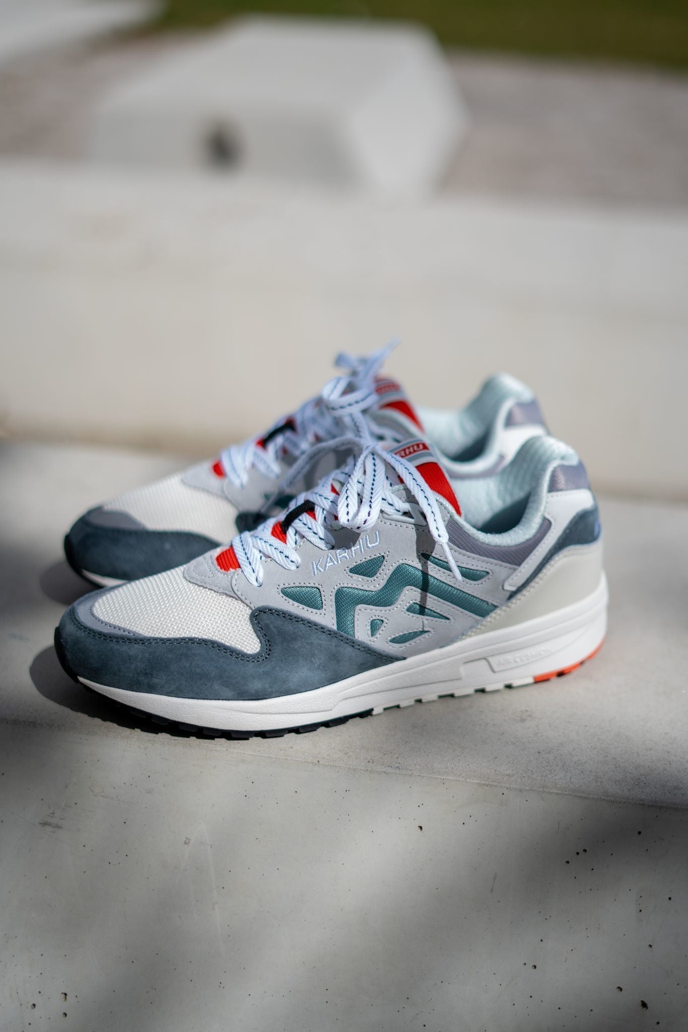 KARHU Legacy 96 - turbulence / dawn blue – Karhu US