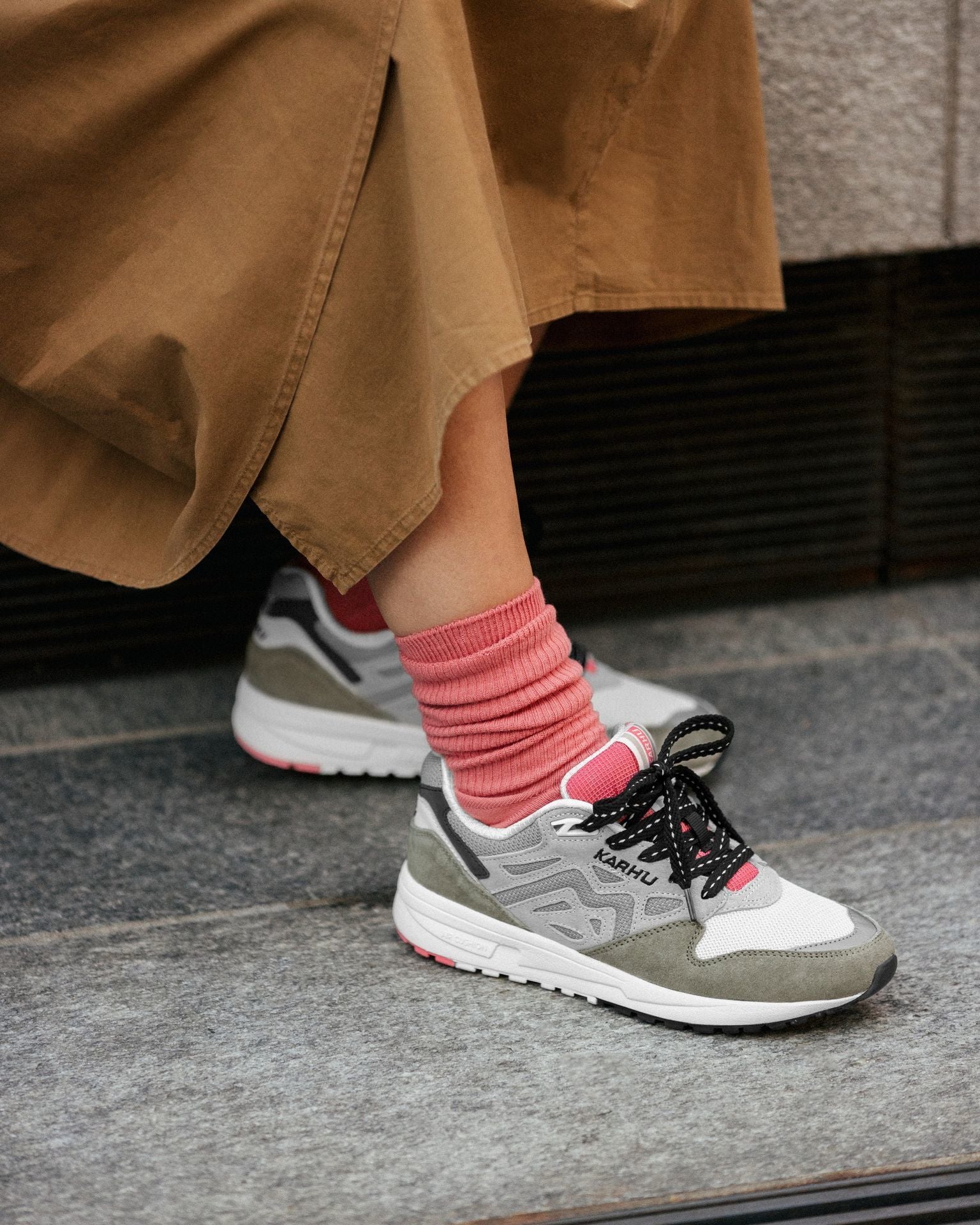KARHU legacy 96 - abbey stone / sleet – Karhu US