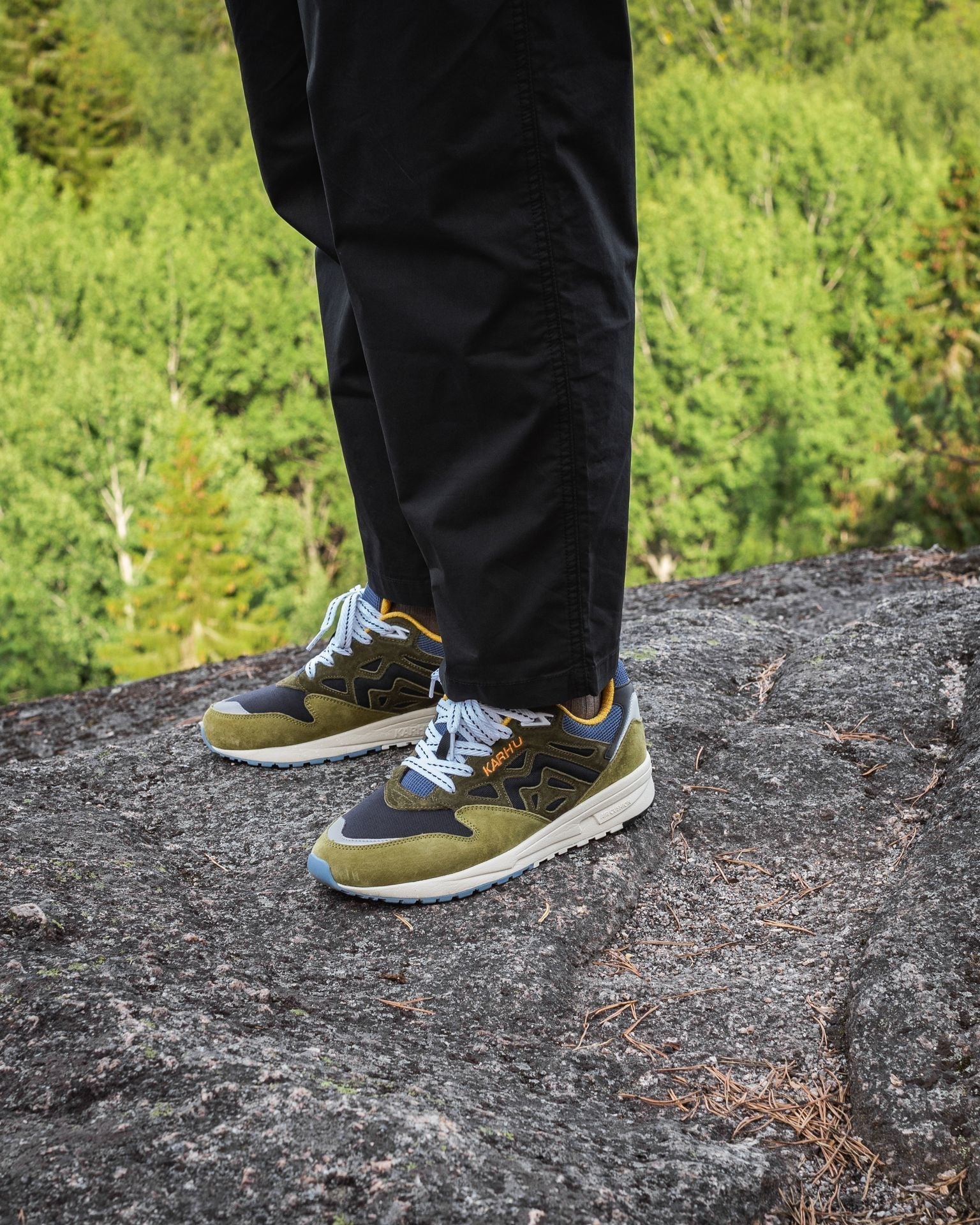 Legacy 96 "trees of finland" pack green moss / india ink – Karhu US