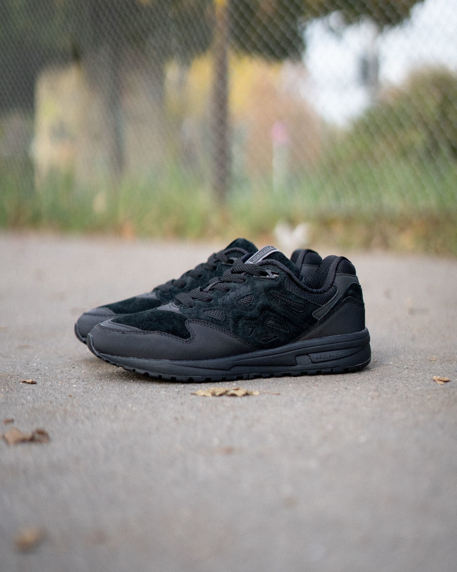 KARHU Legacy 96 - jet black / jet black – Karhu US