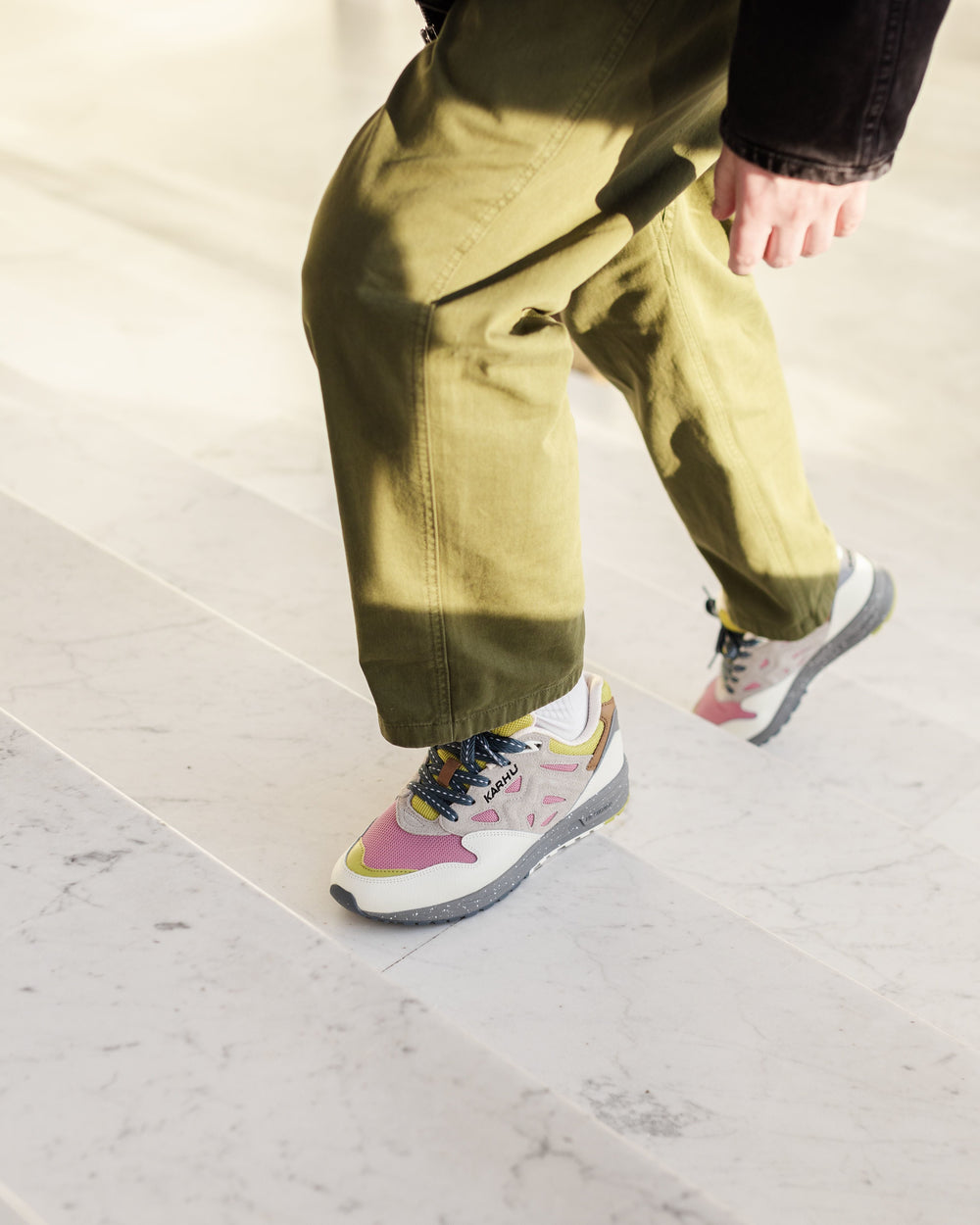 Karhu Legacy 96 lily white / lilas – Karhu US