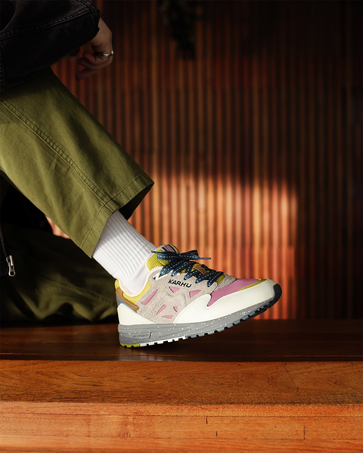 Karhu Legacy 96 lily white / lilas – Karhu US