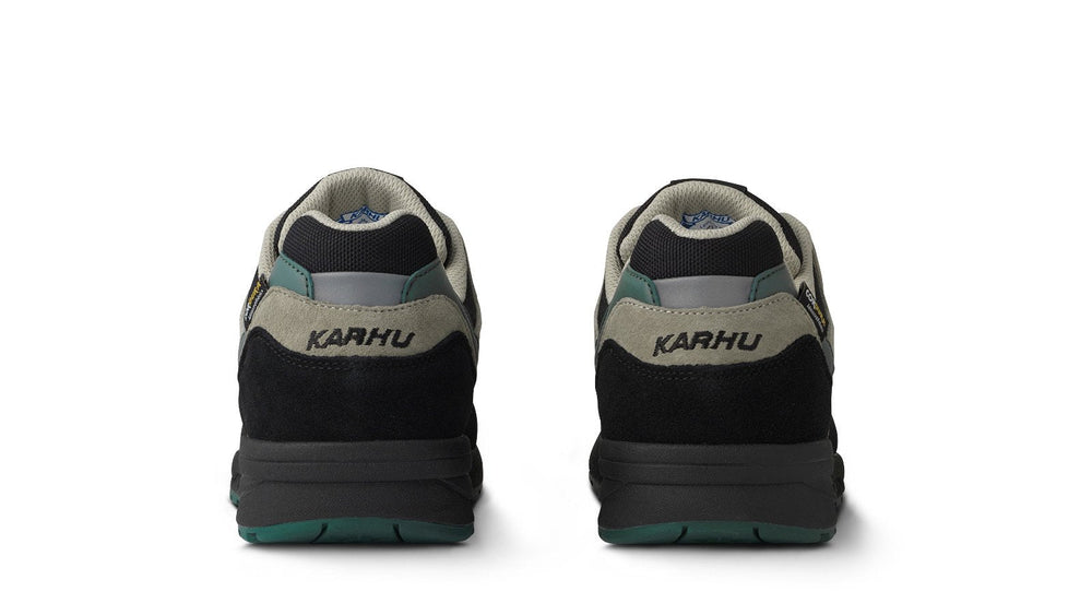 Karhu Legacy 96 - Caviar / Abbey Stone​