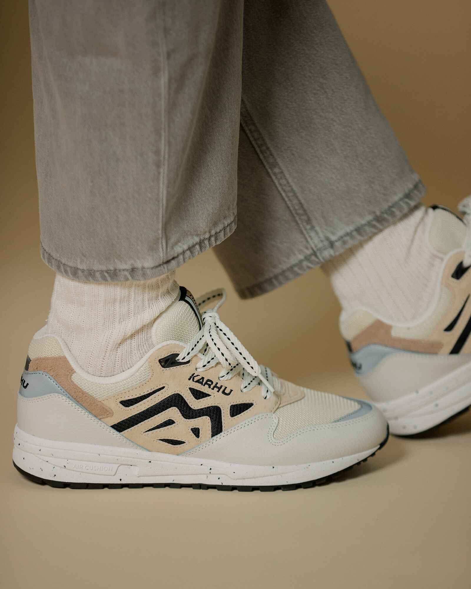 Karhu Legacy 96 Blanc de Blanc / Wood Ash - F806084 Lifestyle sneakers – Karhu US