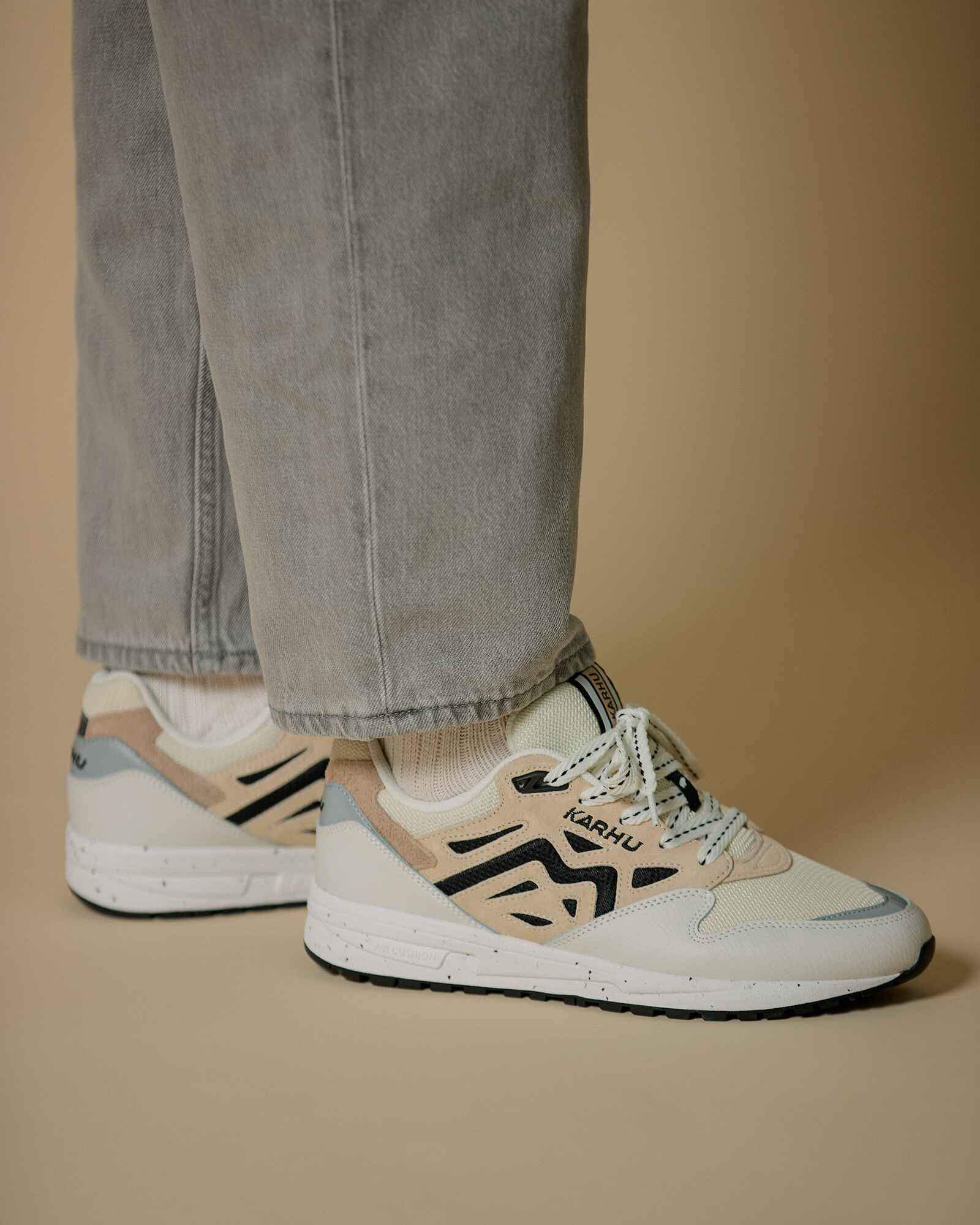 Karhu Legacy 96 Blanc de Blanc / Wood Ash - F806084 Lifestyle sneakers – Karhu US