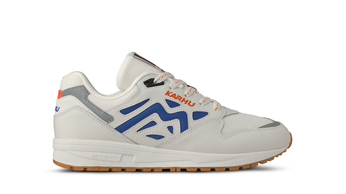 Karhu Legacy 96 – Blanc de Blanc / Dazzling Blue