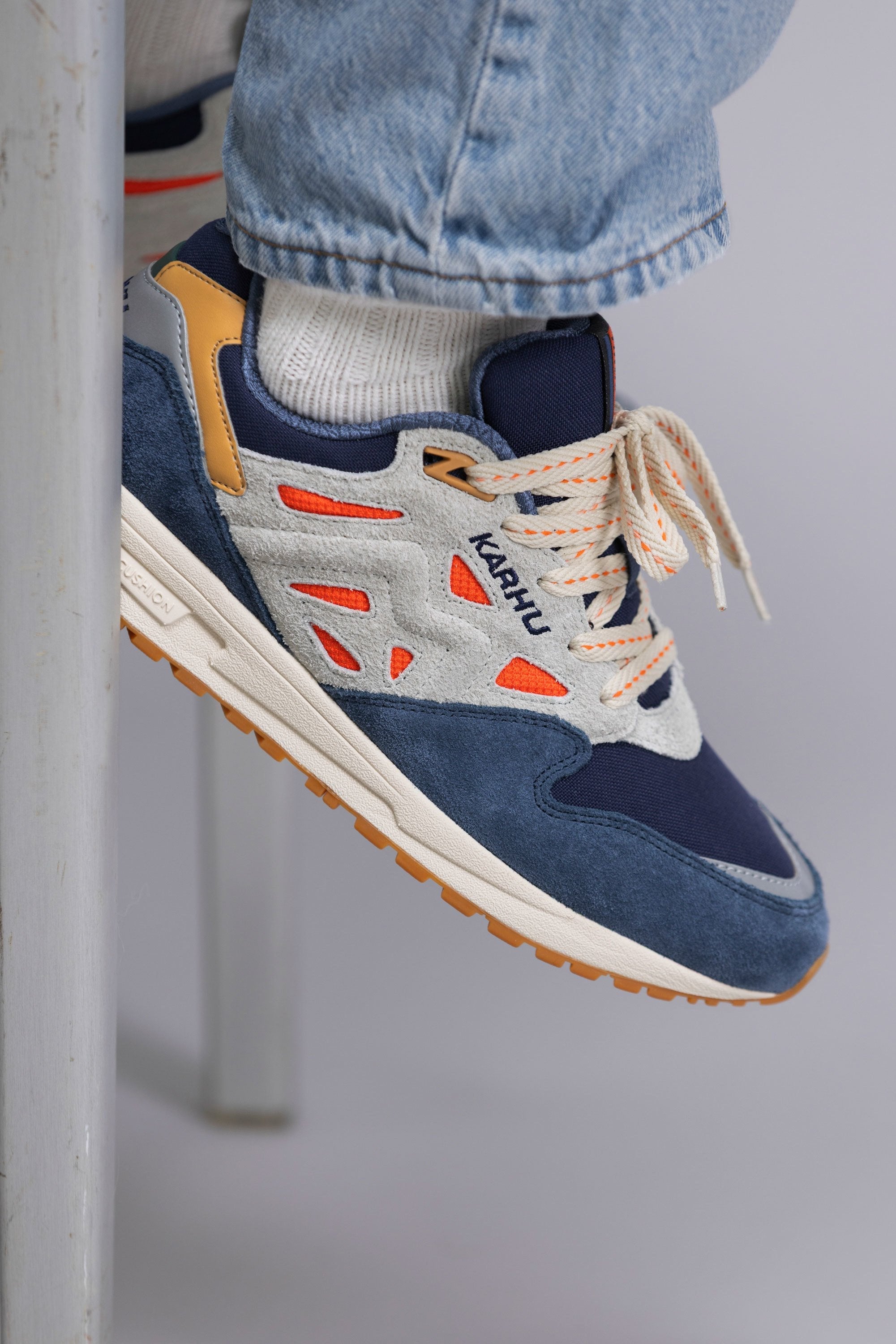 Karhu Legacy 96 – Vintage Indigo / Flame – Karhu US