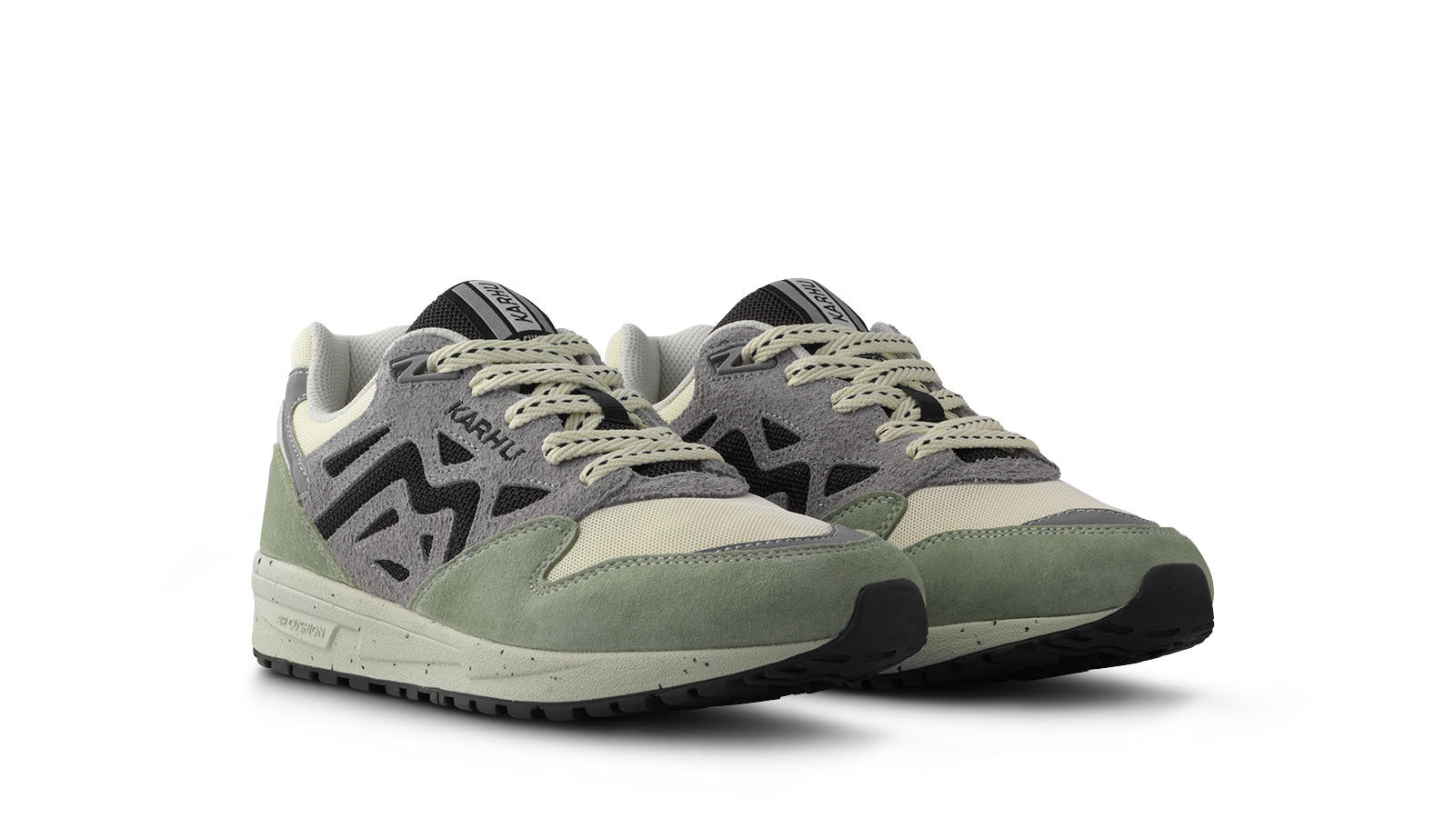 Karhu Legacy 96 – Tea / Jet Black