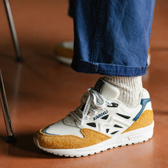 Karhu Legacy 96 – Pumpkin Spice / Bright White
