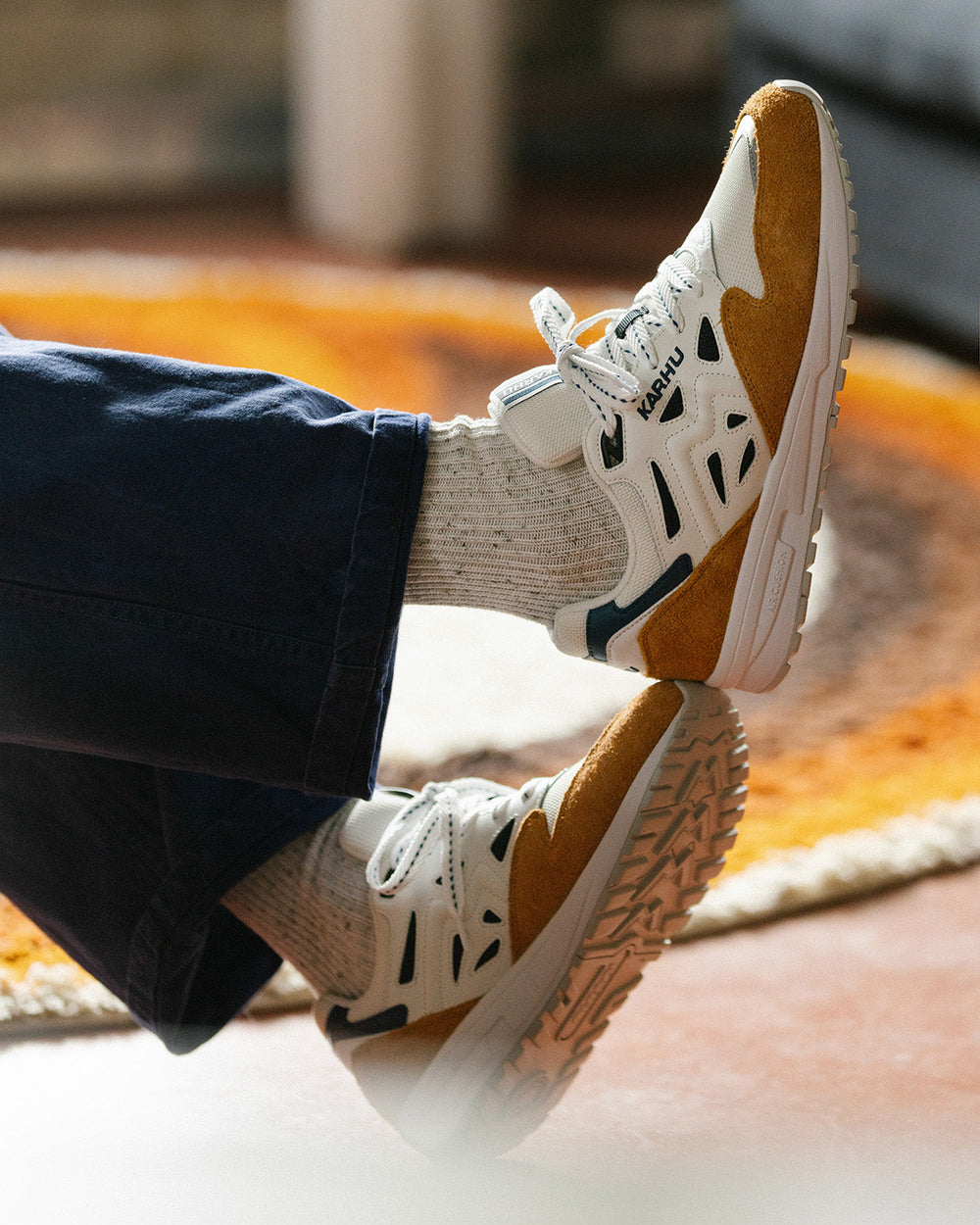 Karhu Legacy 96 – Pumpkin Spice / Bright White