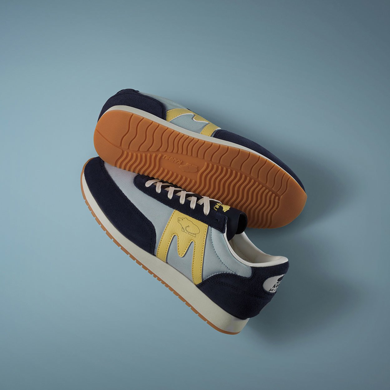 Karhu Albatross 82 - Naval Academy / Dusky Citron