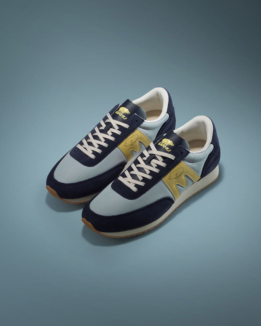 Karhu Albatross 82 - Naval Academy / Dusky Citron