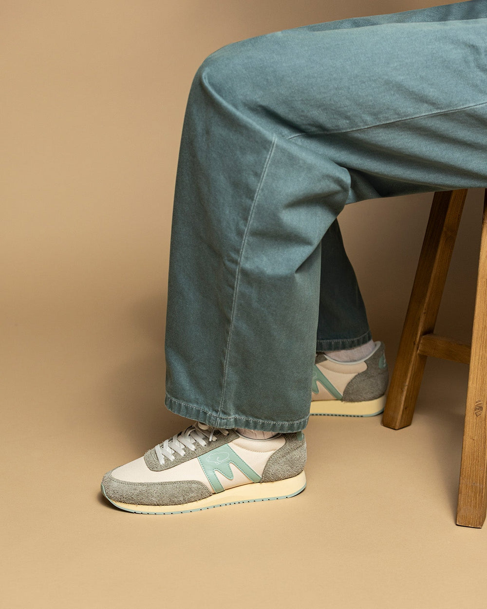 Karhu Albatross 82 - Laurel Oak / Neptune Green
