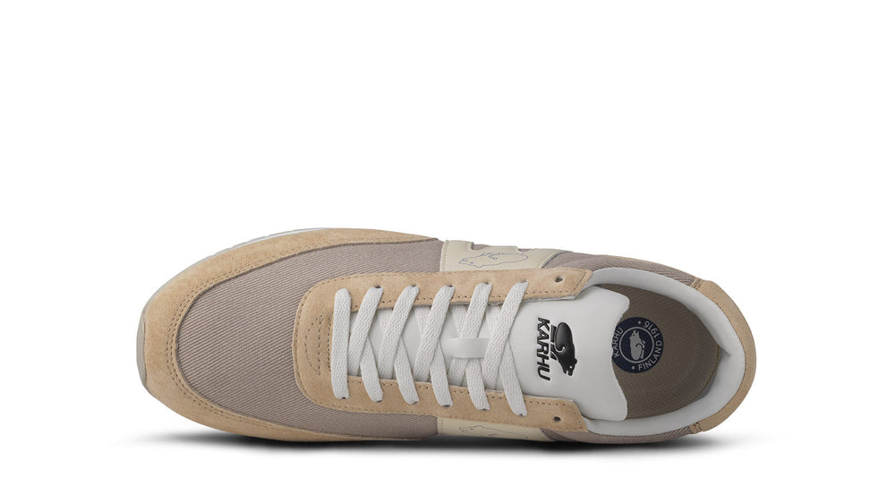 Karhu Albatross 82 - Hazelnut / Turtledove