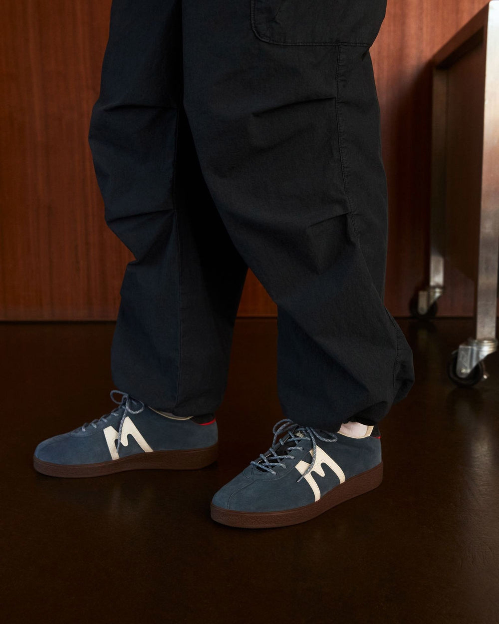 KARHU Trampas - china blue / bright white – Karhu US